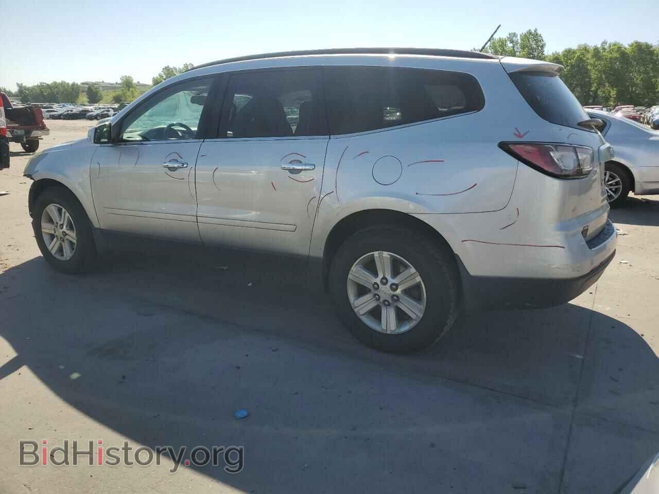 2014 CHEVROLET TRAVERSE - VIN: 1GNKVHKD4EJ132132 - Фото 2