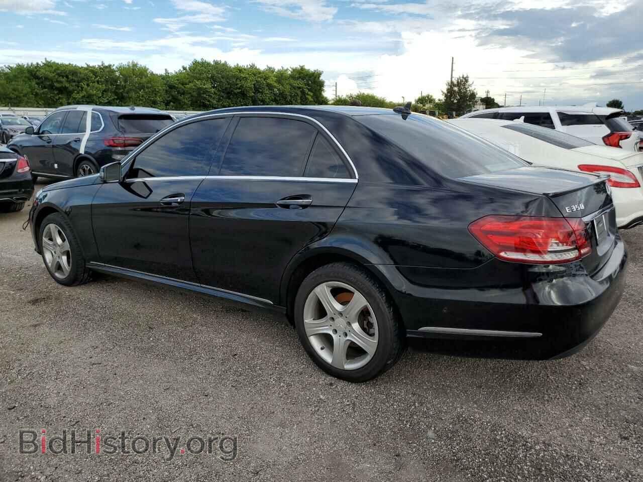 2014 MERCEDES-BENZ E-CLASS - VIN: WDDHF5KB7EA892848 - Фото 2