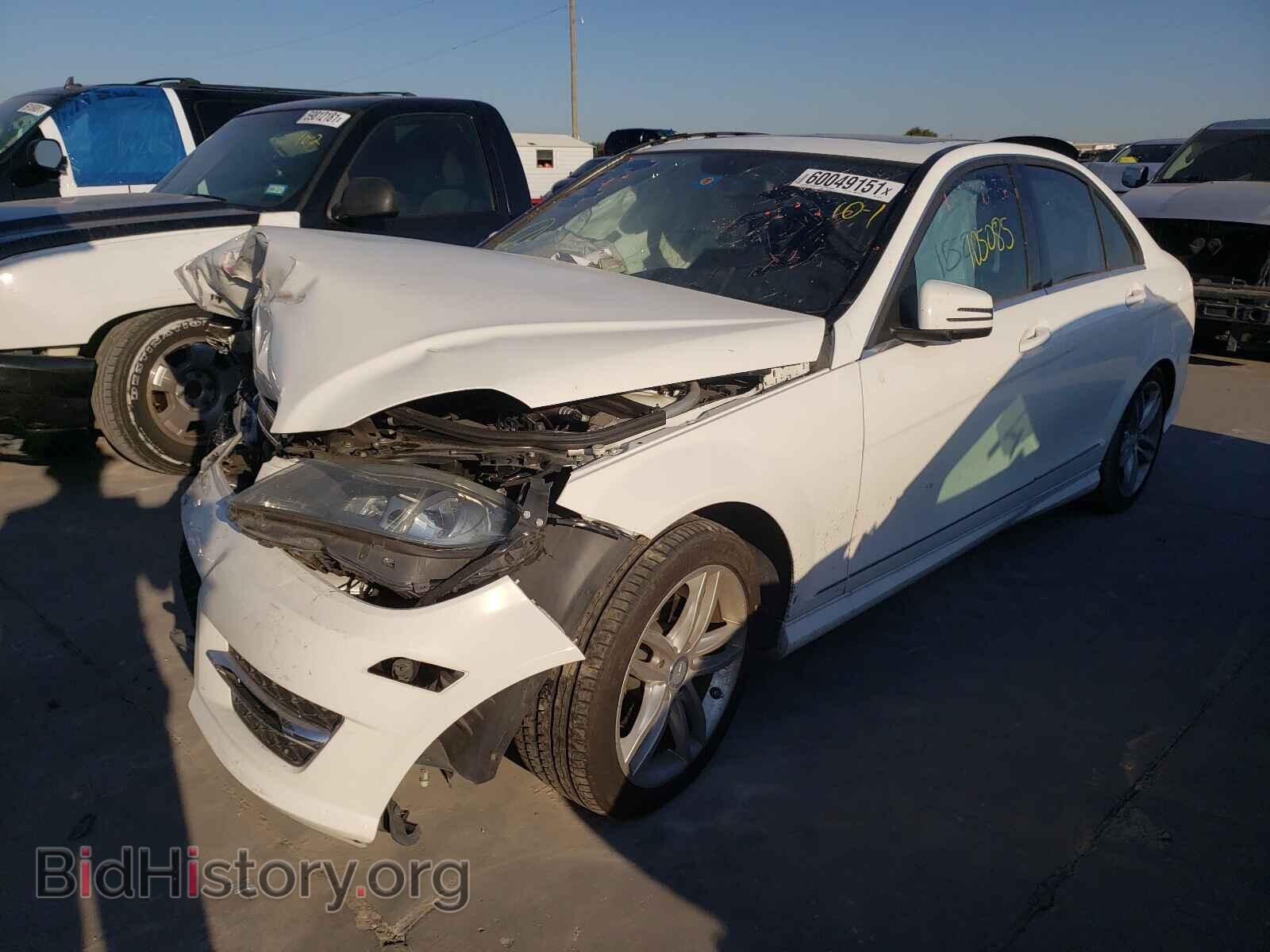 2014 MERCEDES-BENZ C-CLASS - VIN: WDDGF4HB5EA931787 - Фото 2