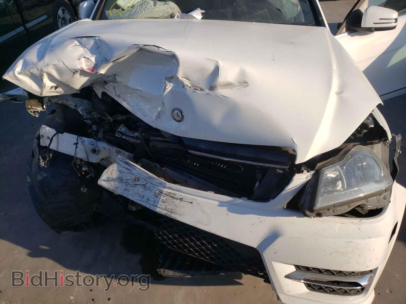 2014 MERCEDES-BENZ C-CLASS - VIN: WDDGF4HB5EA931787 - Фото 7