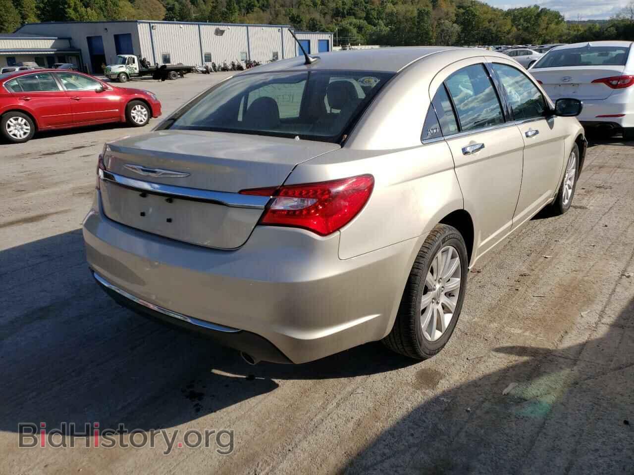 2013 CHRYSLER 200 - VIN: 1C3CCBCG3DN723315 - Фото 4