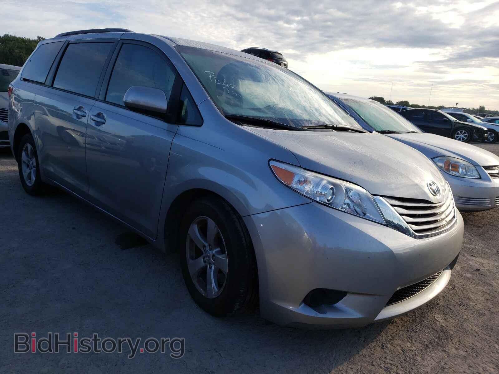 Фотография 5TDKZ3DC3HS842425 - TOYOTA SIENNA 2017