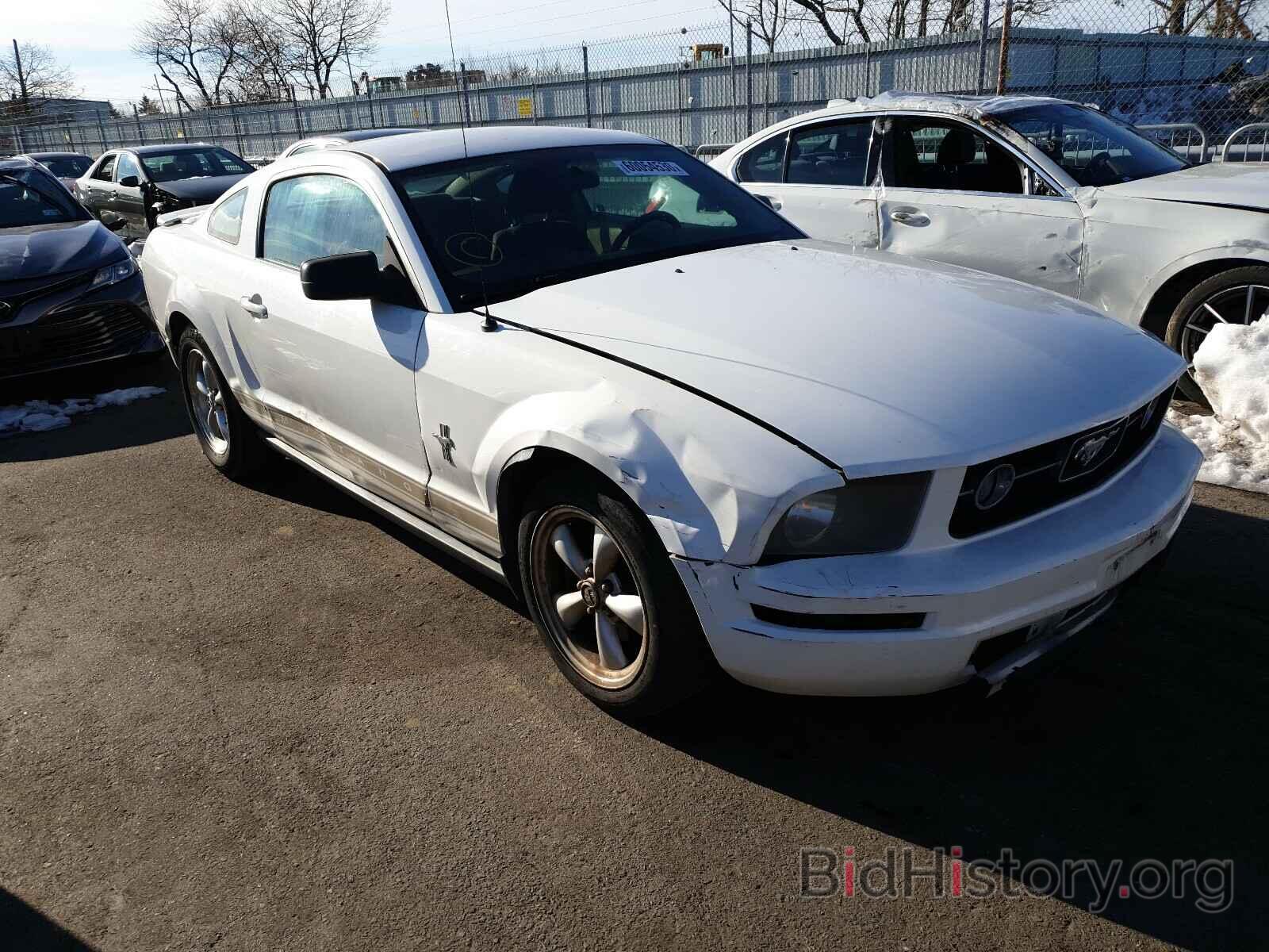 Photo 1ZVFT80N475258558 - FORD MUSTANG 2007
