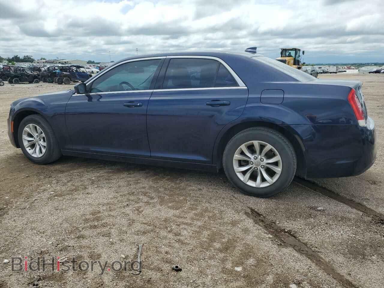 2016 CHRYSLER 300 - VIN: 2C3CCAAG4GH238241 - Фото 2