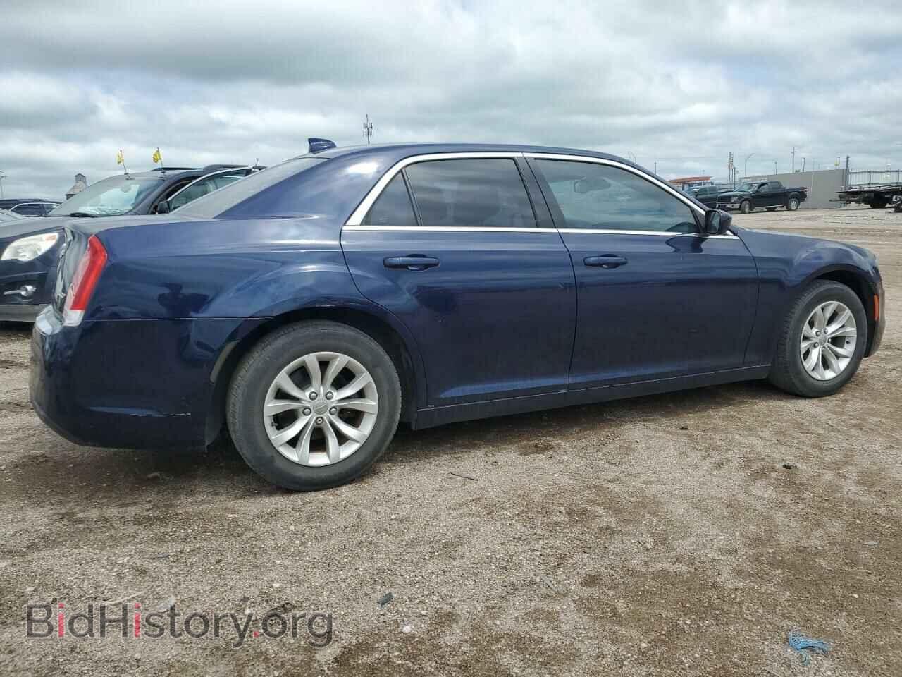 2016 CHRYSLER 300 - VIN: 2C3CCAAG4GH238241 - Фото 3