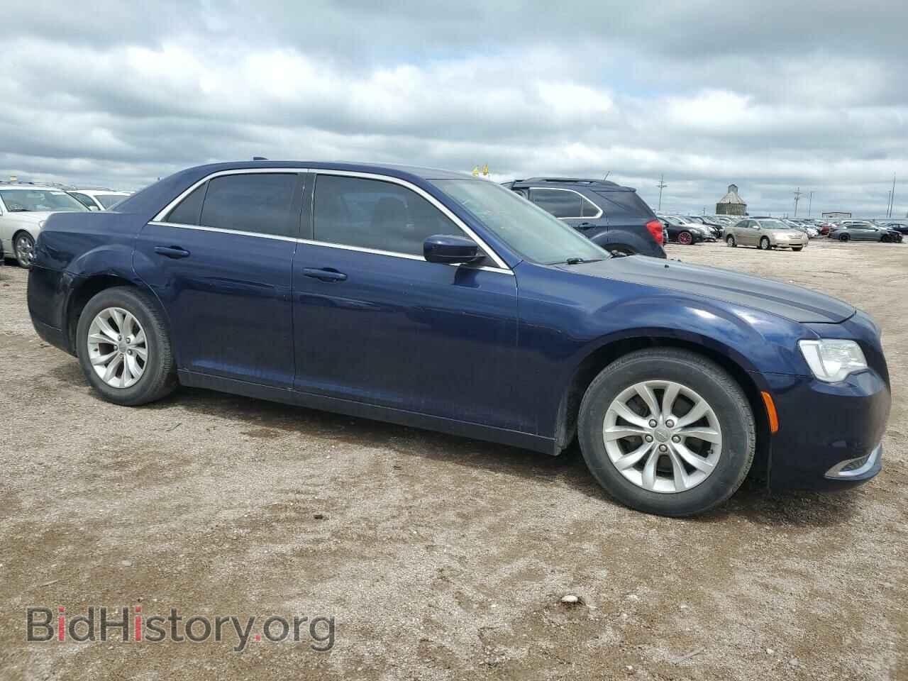 2016 CHRYSLER 300 - VIN: 2C3CCAAG4GH238241 - Фото 4
