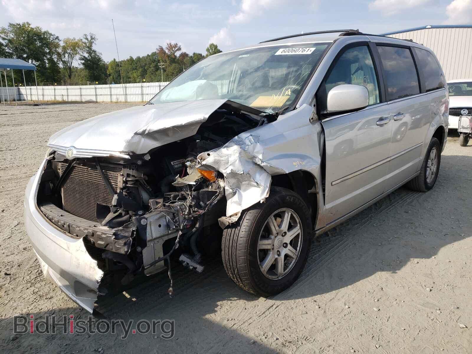 2010 CHRYSLER MINIVAN - VIN: 2A4RR5D19AR173627 - Фото 2