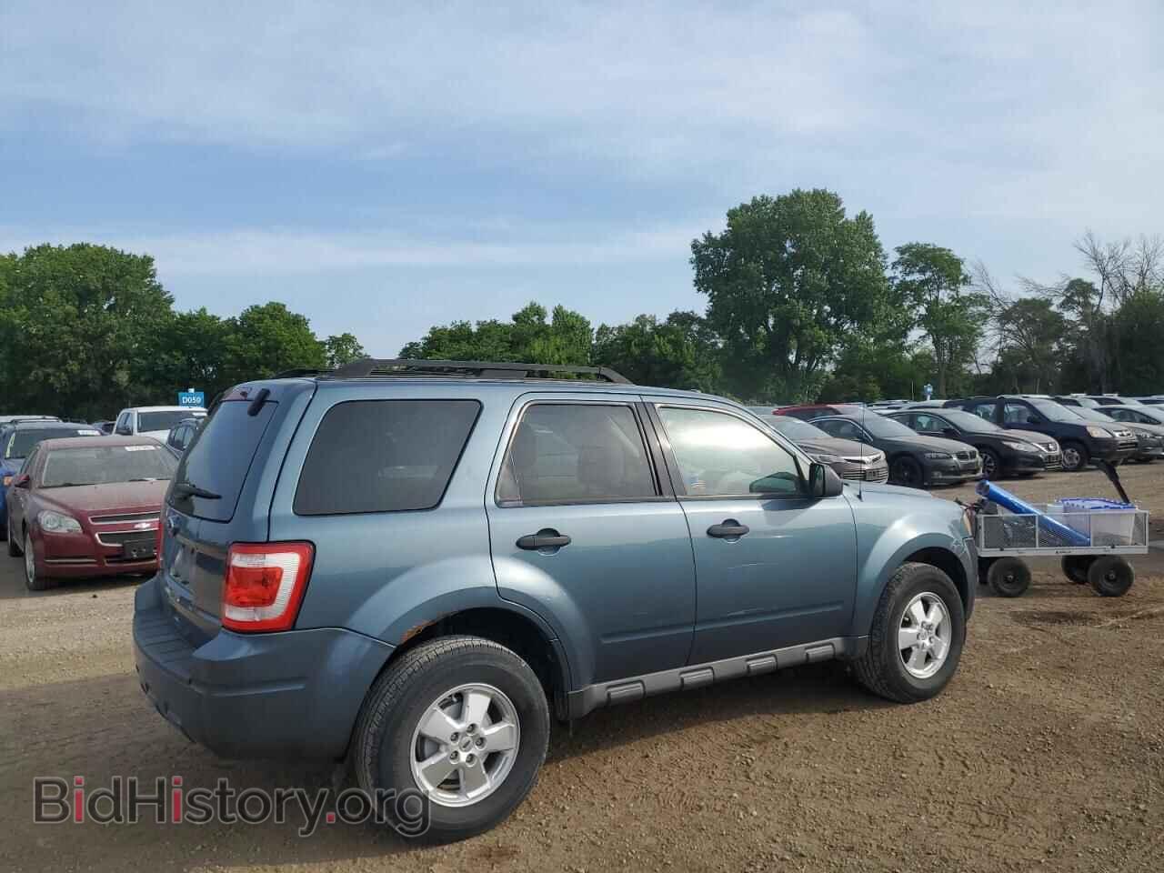2011 FORD ESCAPE - VIN: 1FMCU0D76BKB59424 - Фото 3