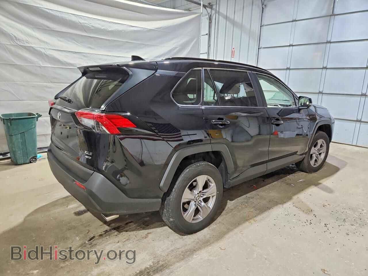 2025 TOYOTA RAV4 - VIN: JTMP1RFV4SJ044213 - Фото 3