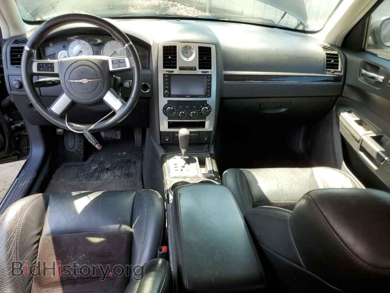 2010 CHRYSLER 300 - VIN: 2C3CA9CT4AH329287 - Фото 8