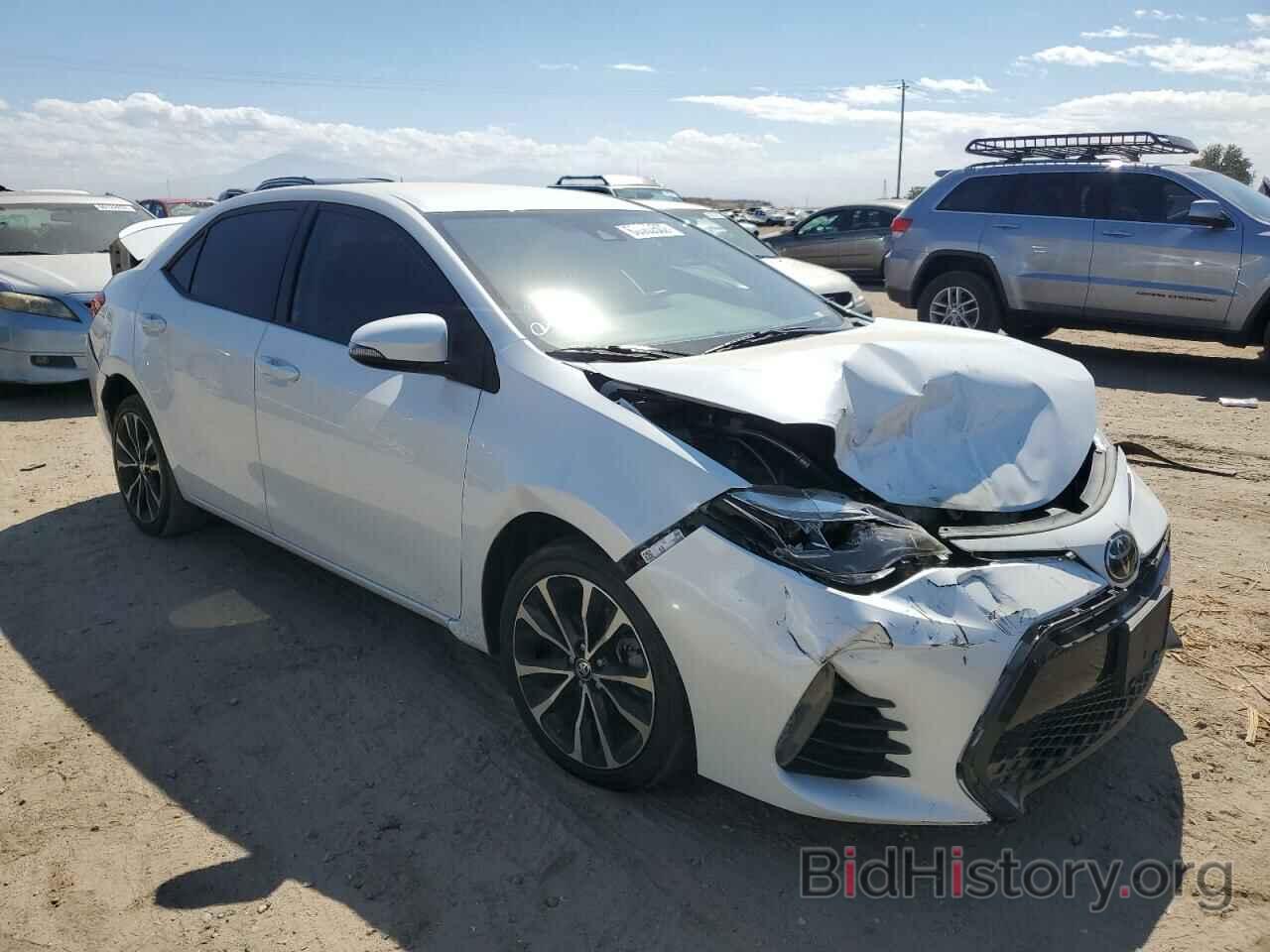 Photo 5YFBURHE8JP741439 - TOYOTA COROLLA 2018