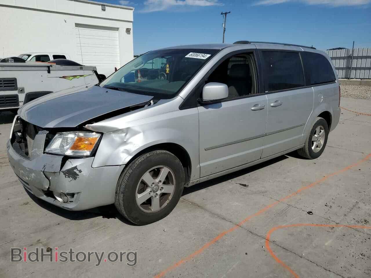 Photo 2D4RN5D11AR106587 - DODGE CARAVAN 2010