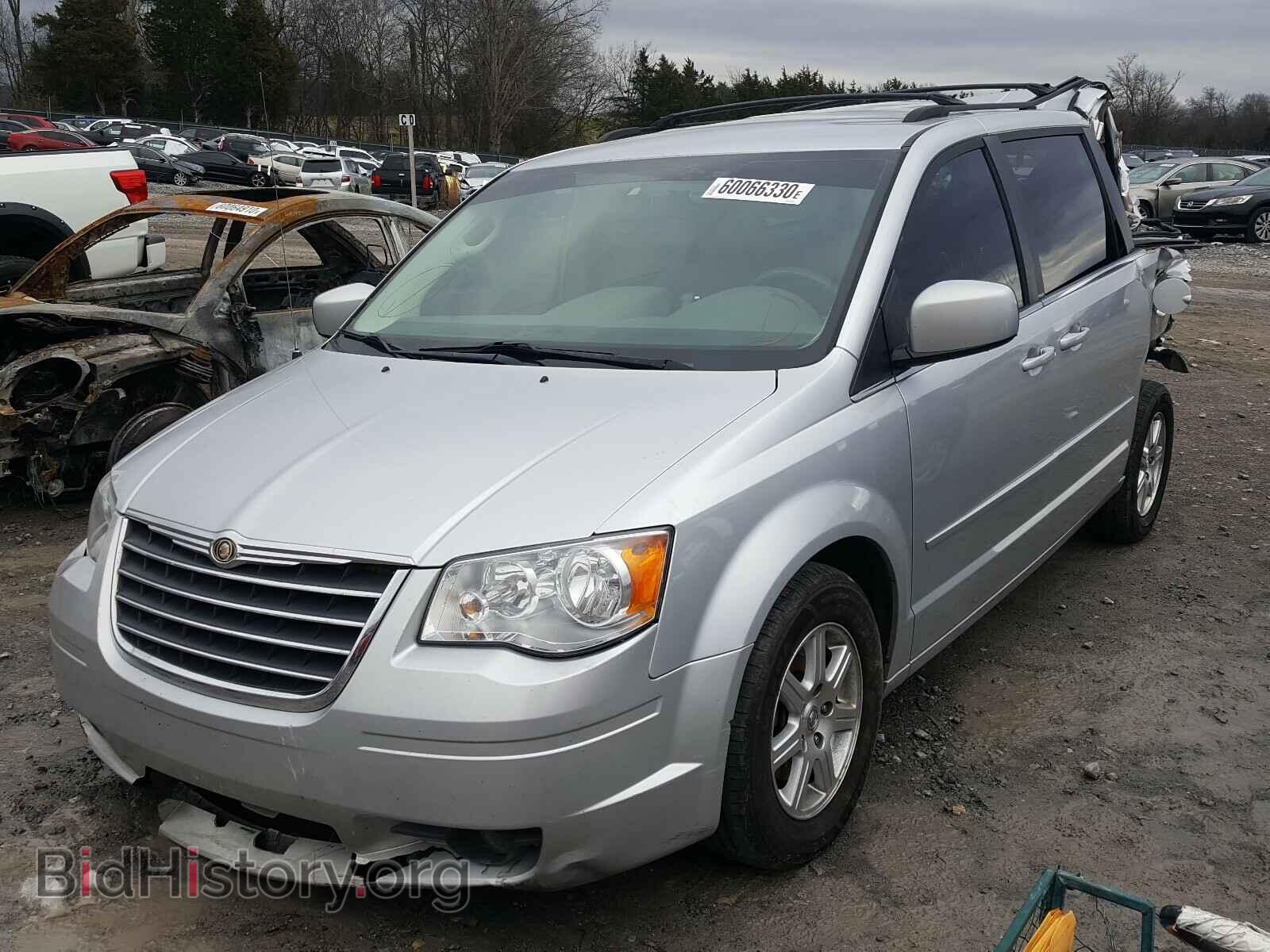 2008 CHRYSLER MINIVAN - VIN: 2A8HR54P88R635720 - Фото 2