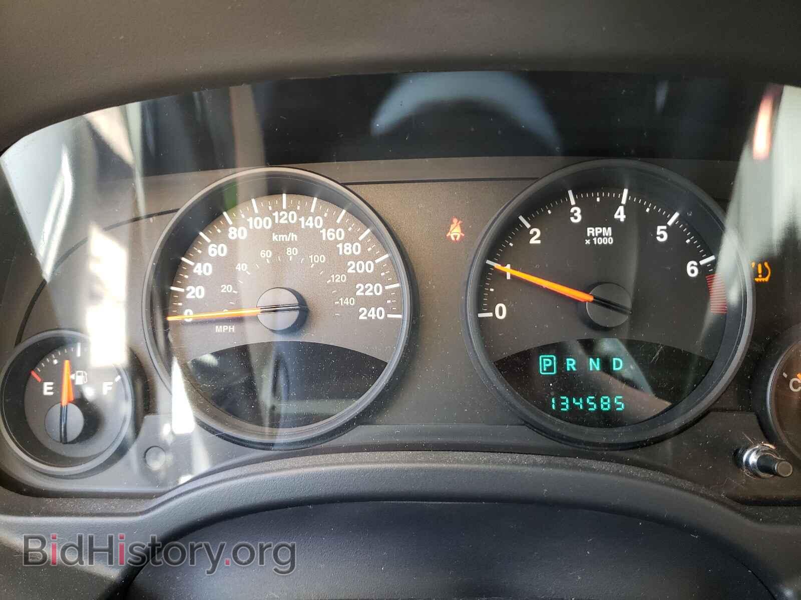 2010 JEEP COMPASS - VIN: 1J4NF4FBXAD631167 - Photo 8