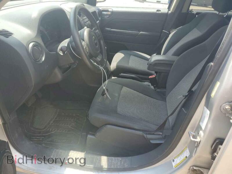 2012 Jeep COMPASS (VIN 1C4NJDBB1CD572300) — photo 7 of 13