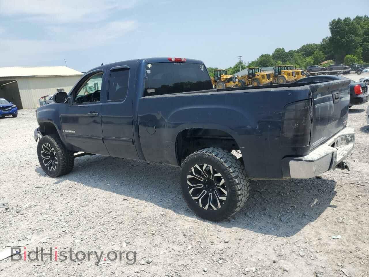 2007 GMC SIERRA - VIN: 2GTEC19J471647871 - Фото 2
