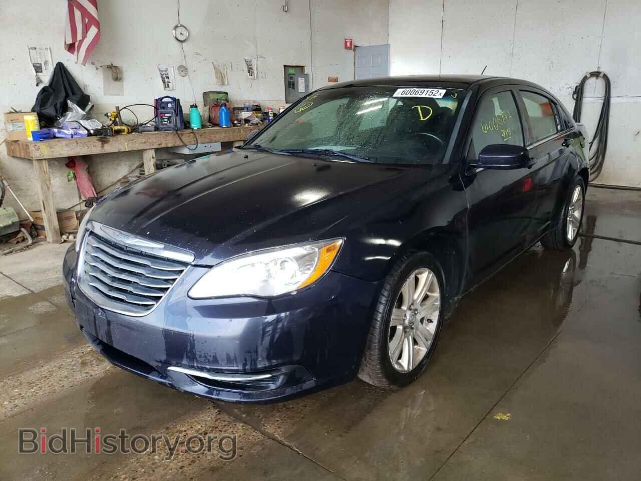 2012 CHRYSLER 200 - VIN: 1C3CCBBG3CN180290 - Фото 2