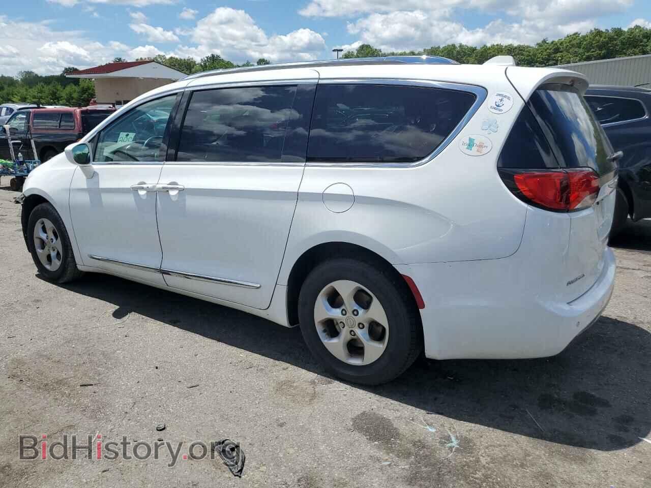 2017 CHRYSLER PACIFICA - VIN: 2C4RC1EGXHR566114 - Фото 2