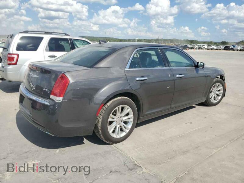 2017 Chrysler 300 (VIN 2C3CCAEG7HH662458) — фото 3 из 12