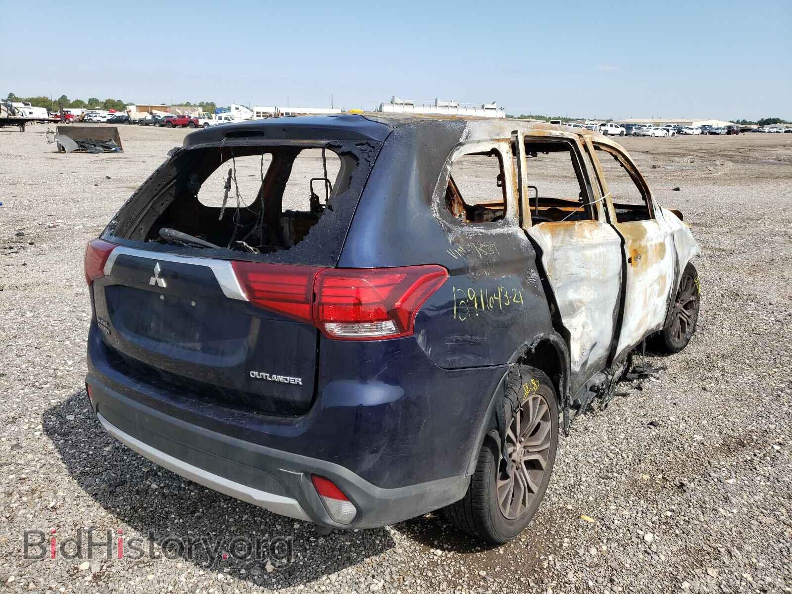 2016 MITSUBISHI OUTLANDER - VIN: JA4AD2A33GZ051537 - Фото 4