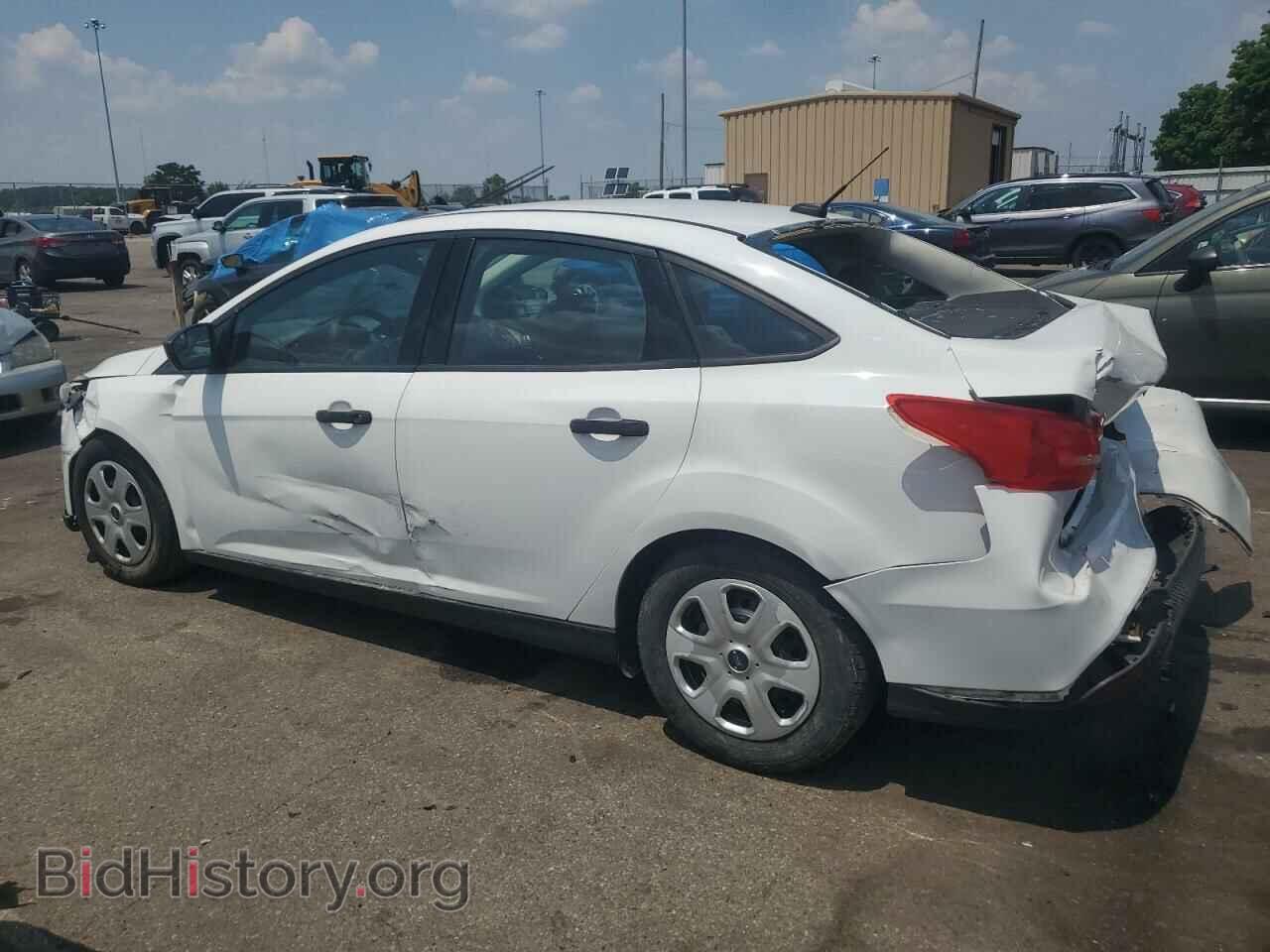 2016 FORD FOCUS - VIN: 1FADP3E26GL288582 - Photo 2