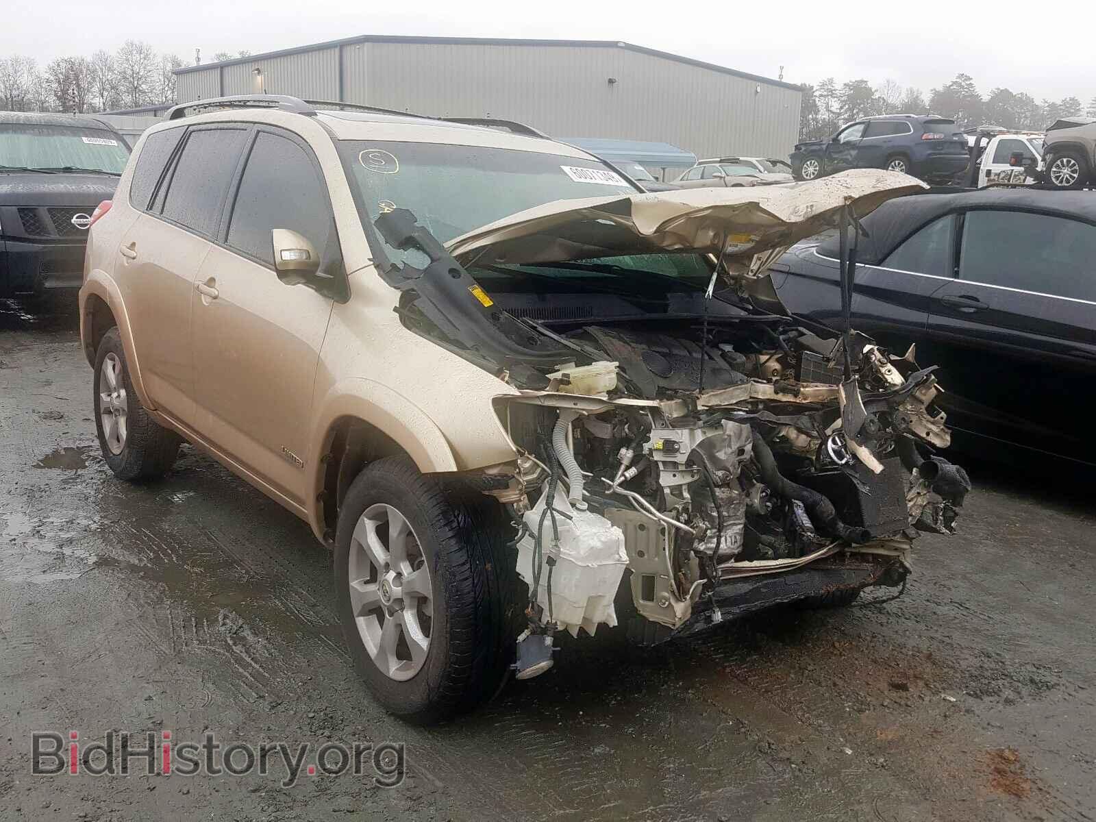 Фотография 2T3YF4DV2BW066885 - TOYOTA RAV4 2011