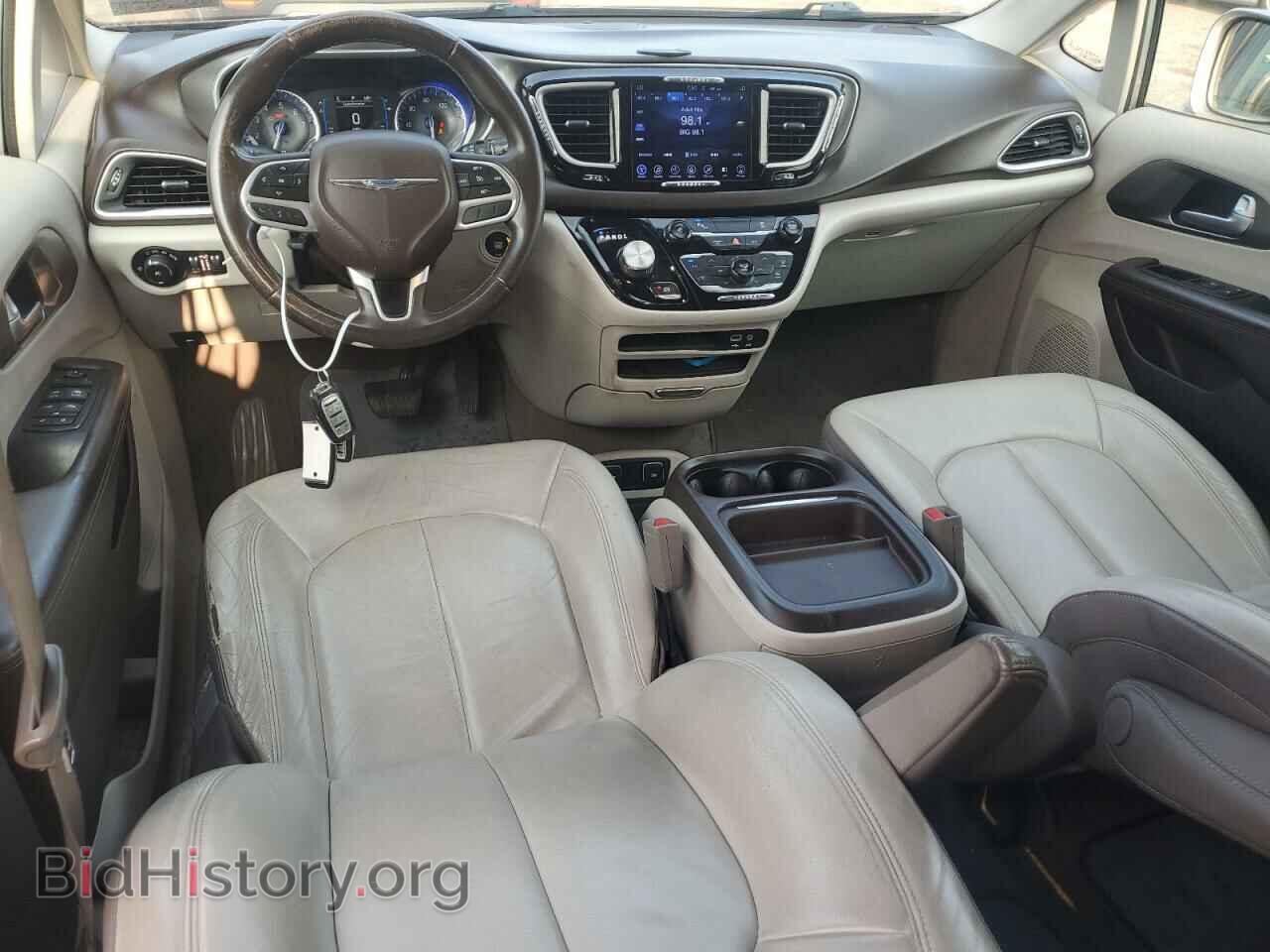 2017 CHRYSLER PACIFICA - VIN: 2C4RC1BG7HR516646 - Photo 8