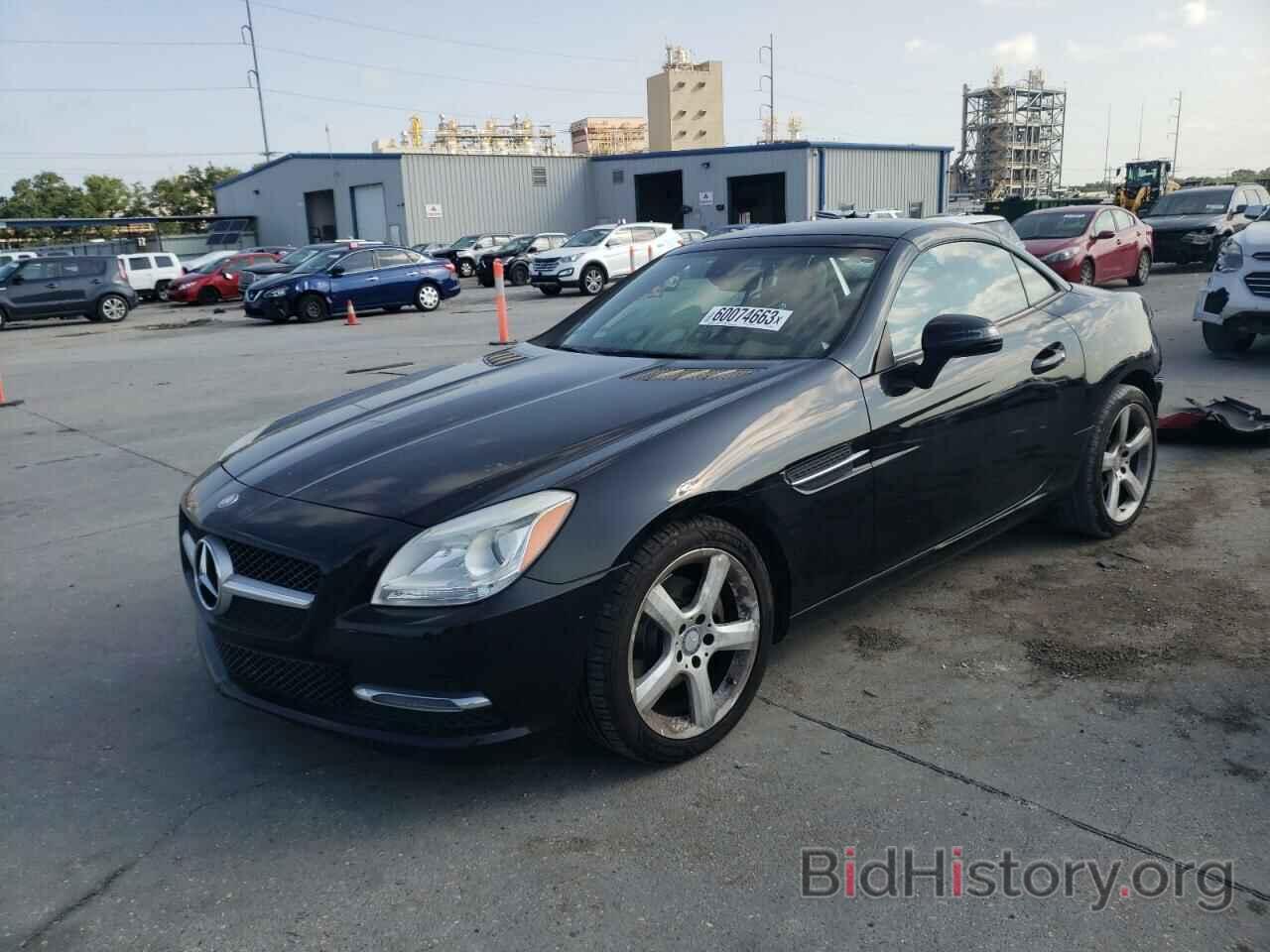 Photo WDDPK4HA1DF061914 - MERCEDES-BENZ SLK-CLASS 2013