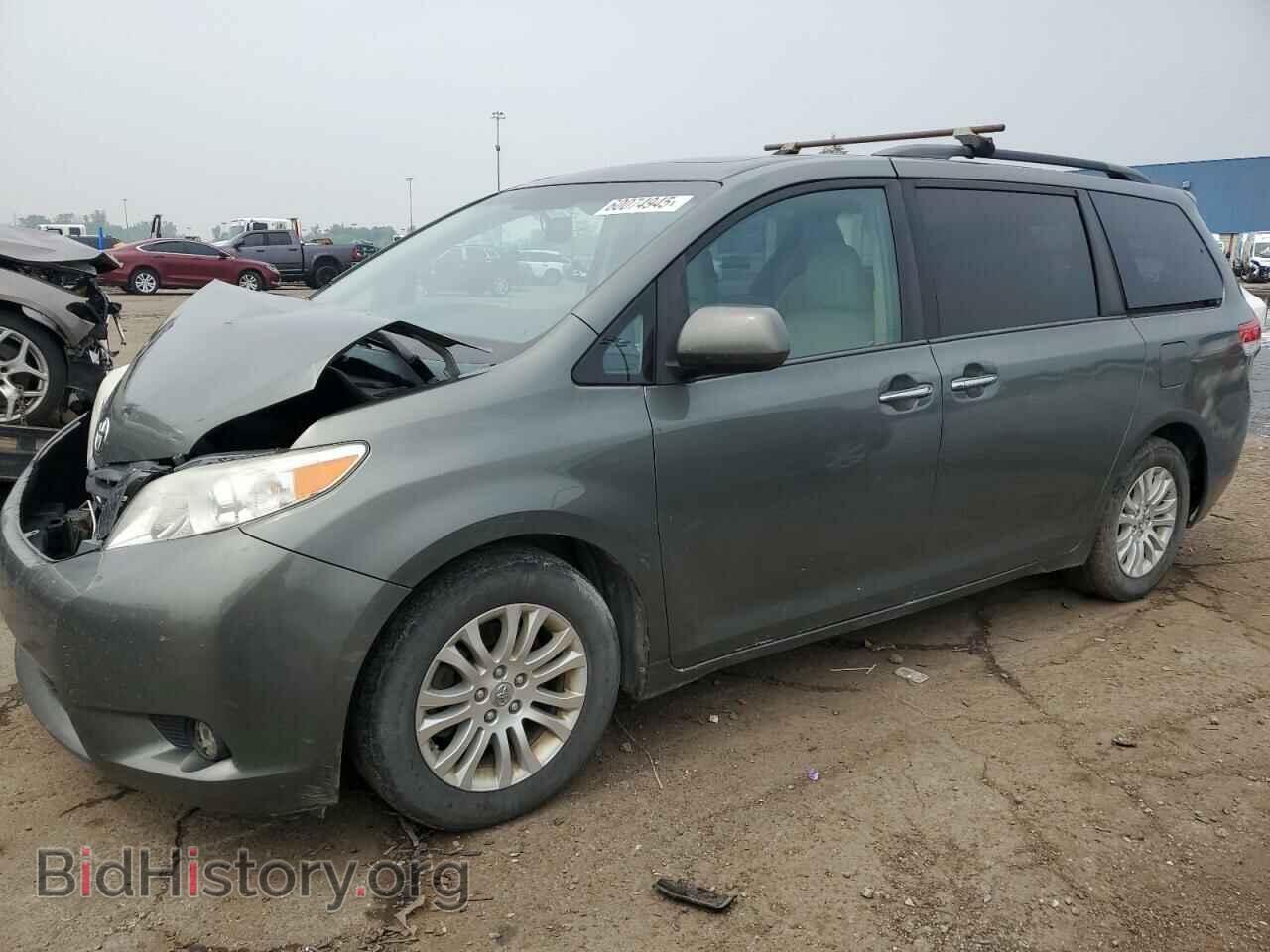 Photo 5TDYK3DC8DS339062 - TOYOTA All Models 2013