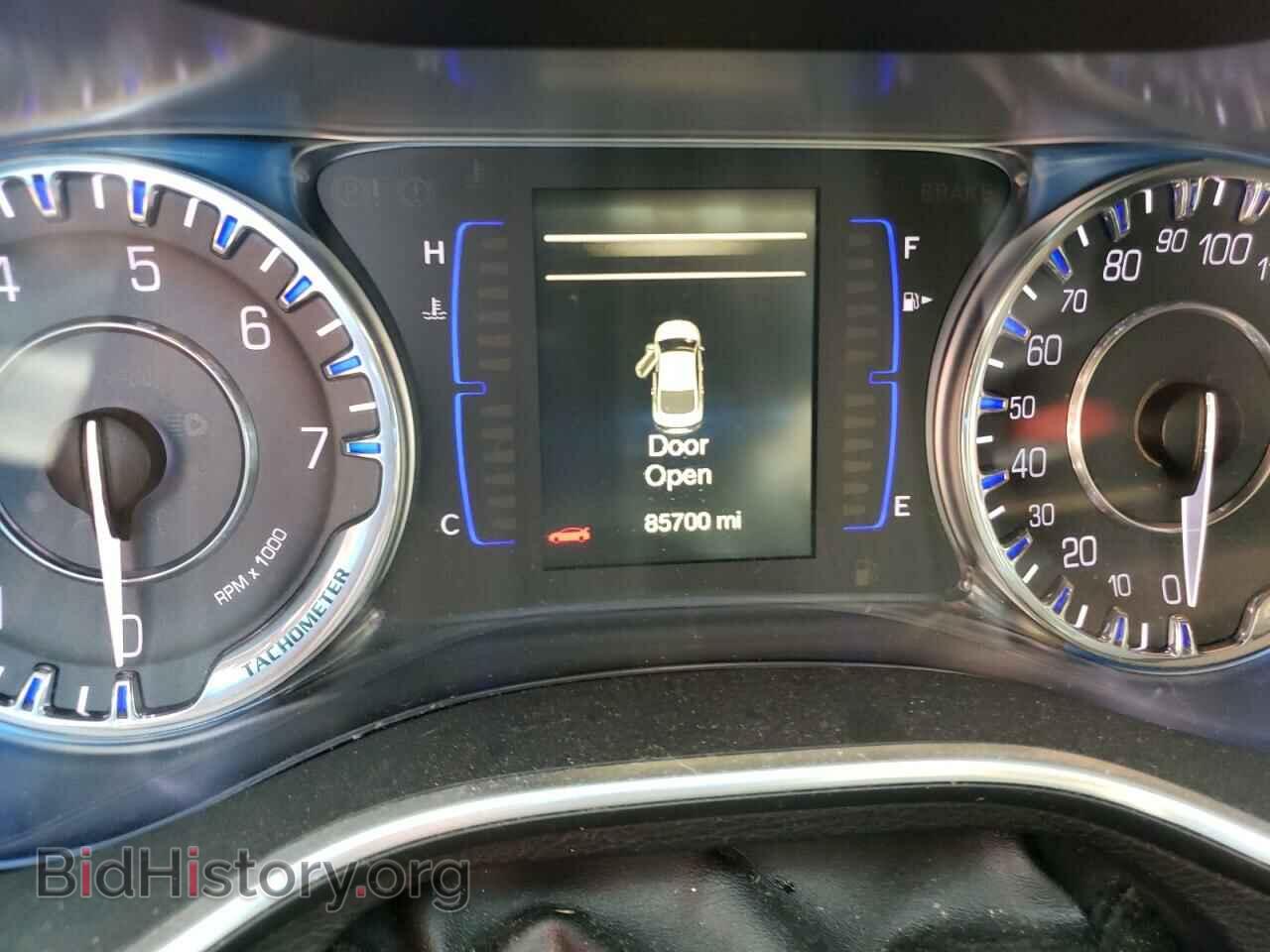 2016 CHRYSLER 200 - VIN: 1C3CCCFB7GN195787 - Фото 9