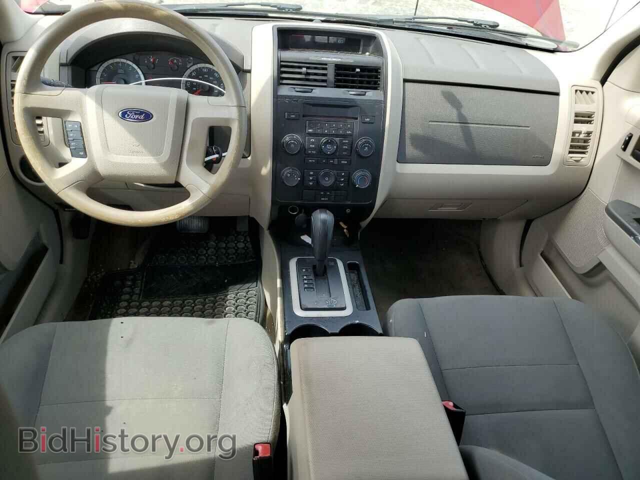 2011 FORD ESCAPE - VIN: 1FMCU0C78BKC49112 - Фото 8