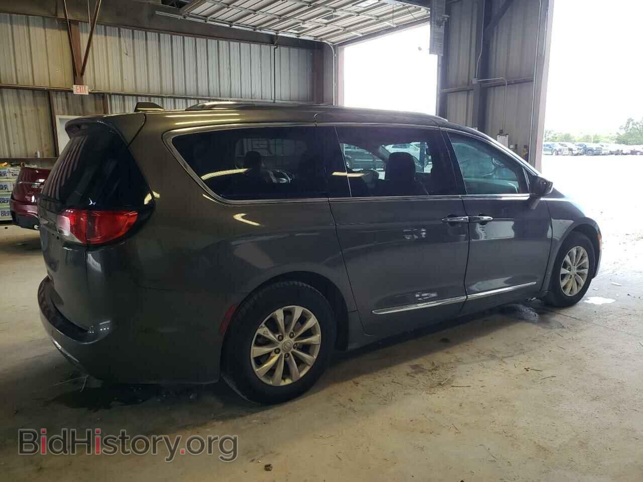 2018 CHRYSLER PACIFICA - VIN: 2C4RC1BGXJR217710 - Фото 3