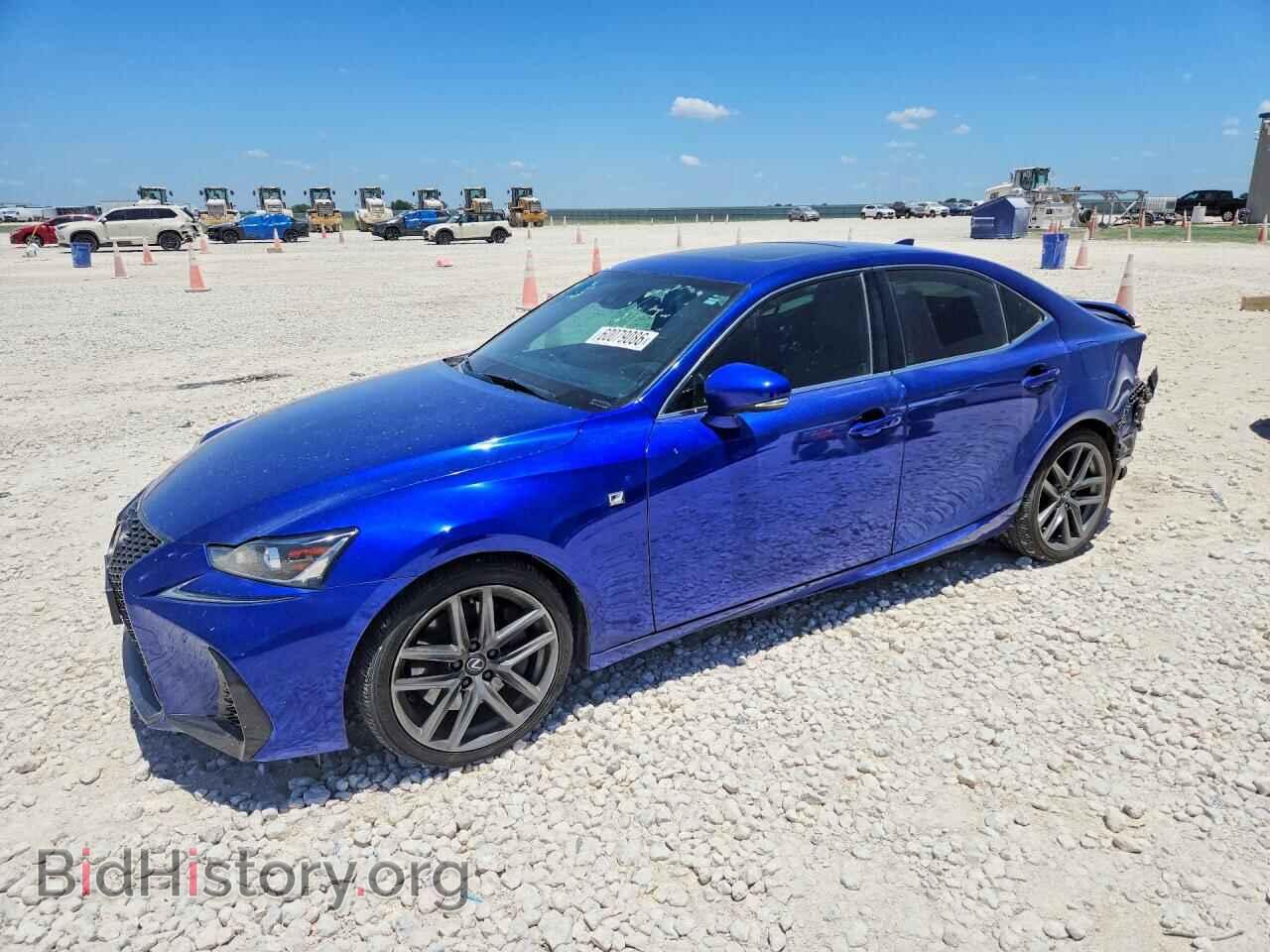 Photo JTHBA1D2XK5085361 - LEXUS IS 2019
