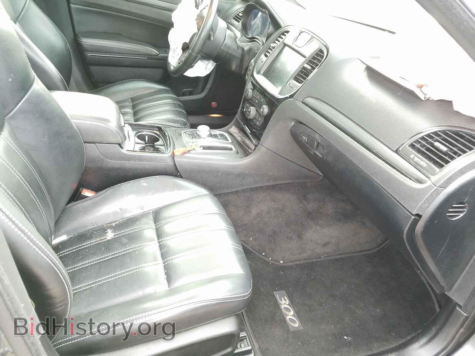 2016 CHRYSLER 300 - VIN: 2C3CCAGG8GH130387 - Photo 5