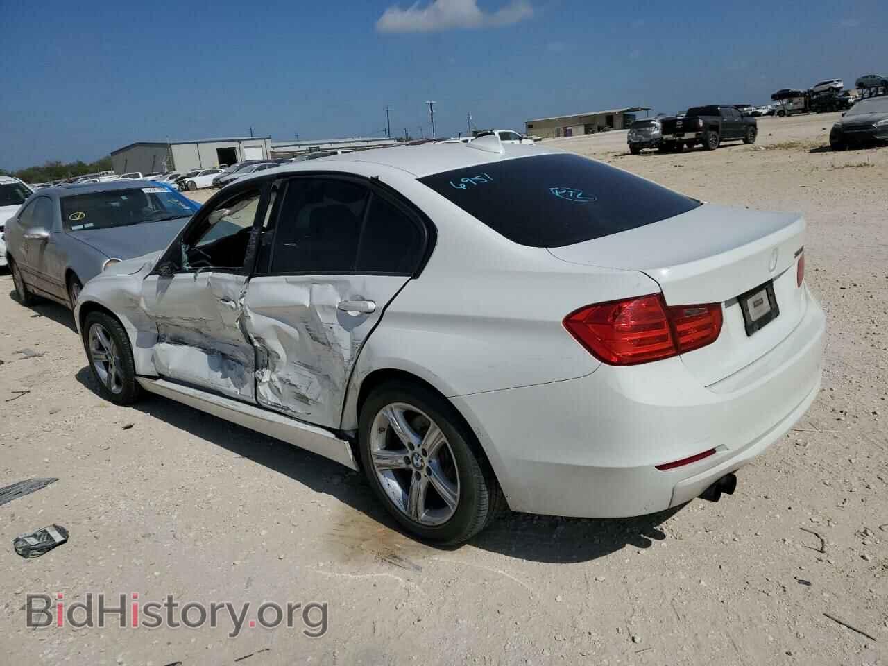2012 BMW 3 SERIES - VIN: WBA3A5C57CF344809 - Фото 2