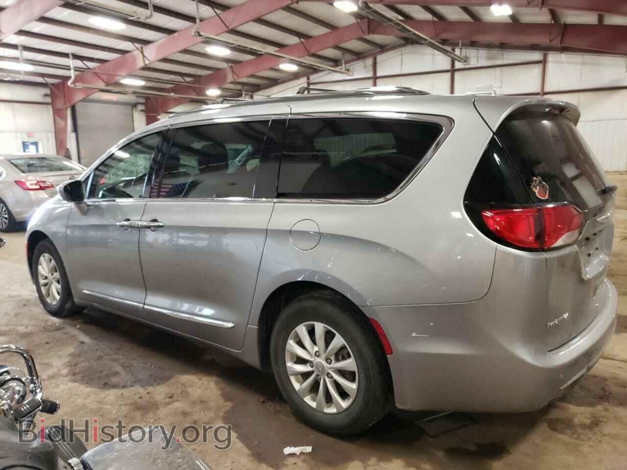 2019 CHRYSLER PACIFICA - VIN: 2C4RC1BG3KR588127 - Фото 2