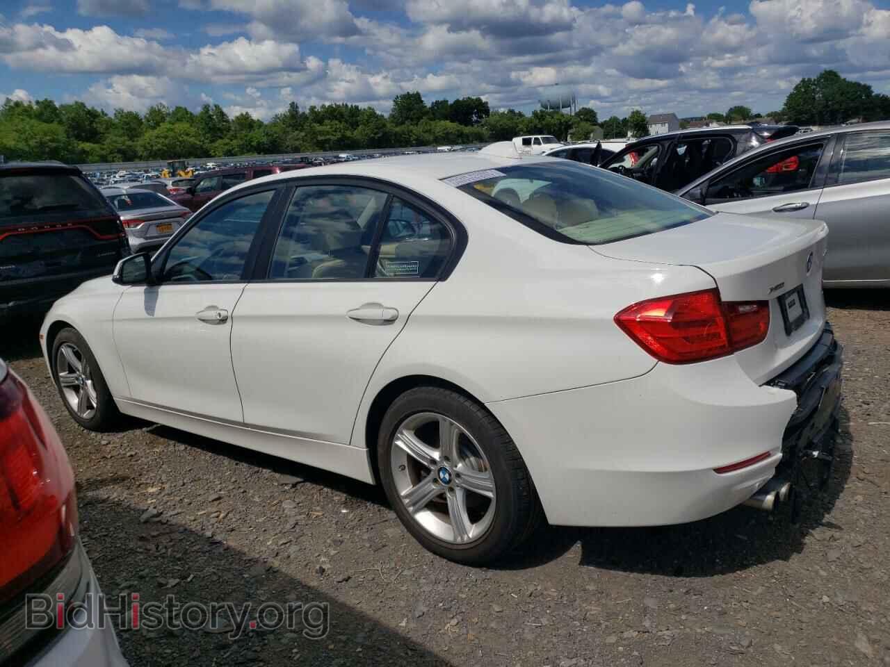 2013 BMW 3 SERIES - VIN: WBA3B5C58DF593666 - Фото 2