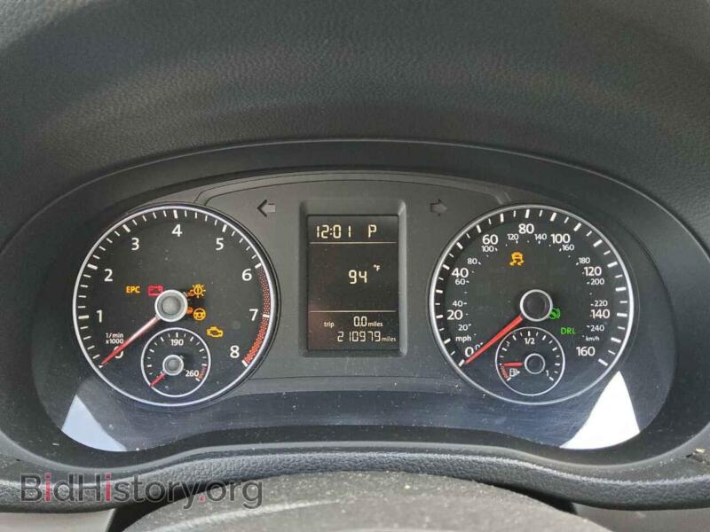 2014 Volkswagen PASSAT (VIN 1VWAT7A35EC112034) — фото 9 из 13