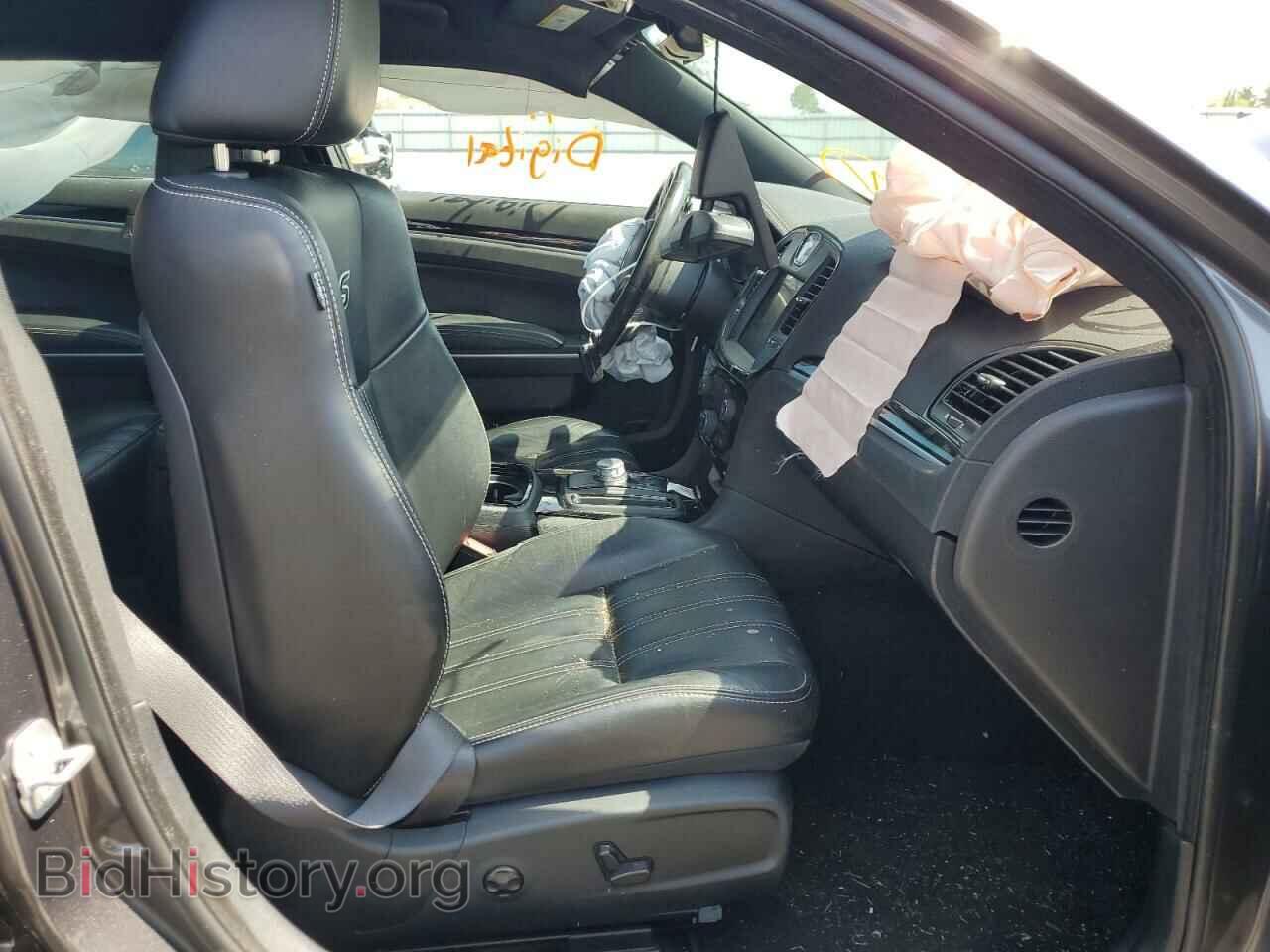 2019 CHRYSLER 300 - VIN: 2C3CCABG4KH601242 - Фото 5