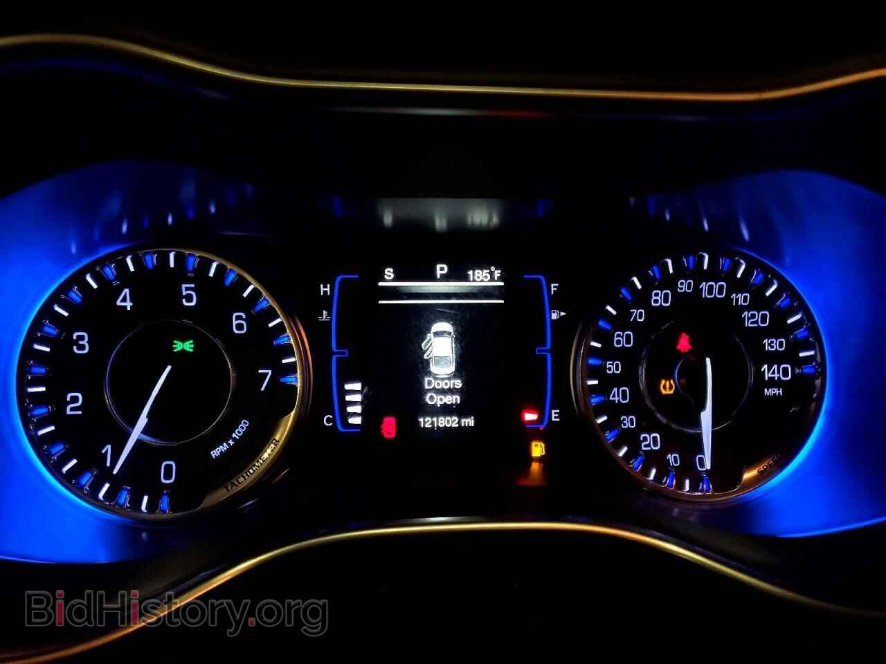 2016 CHRYSLER 200 - VIN: 1C3CCCAB1GN130182 - Photo 9