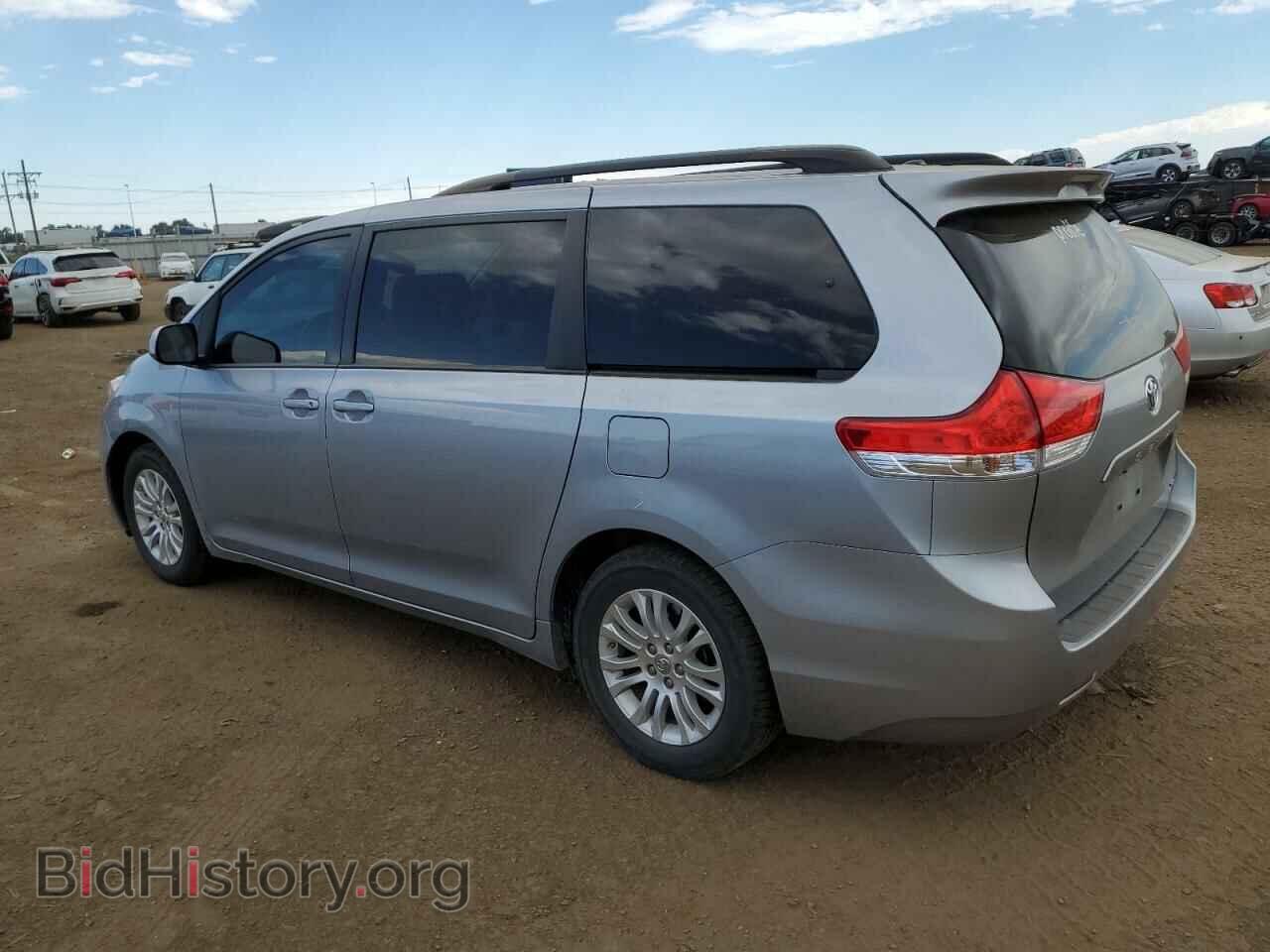 2012 TOYOTA All Models - VIN: 5TDYK3DC3CS273177 - Фото 2