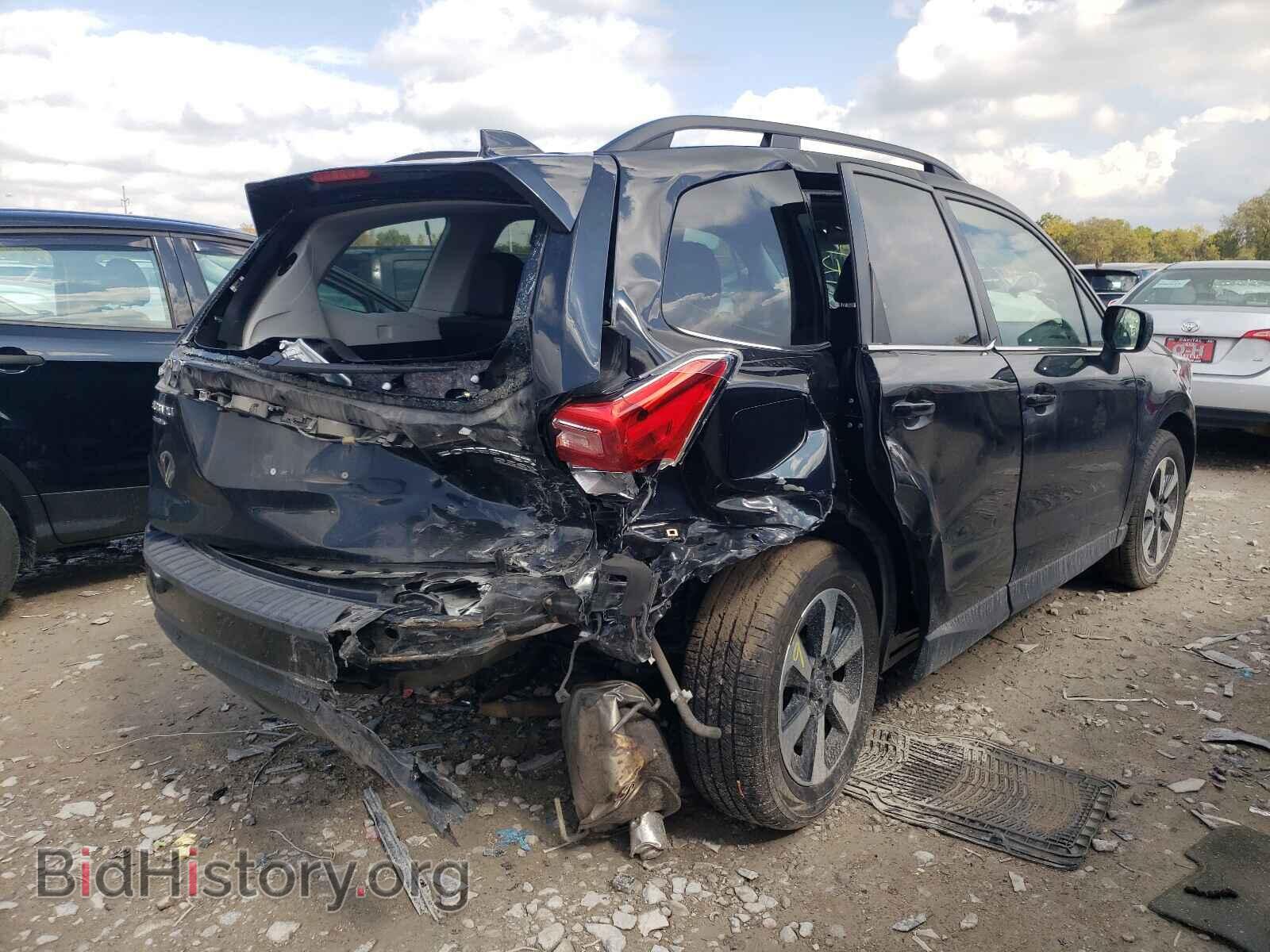 2017 SUBARU FORESTER - VIN: JF2SJARC8HH432438 - Фото 4