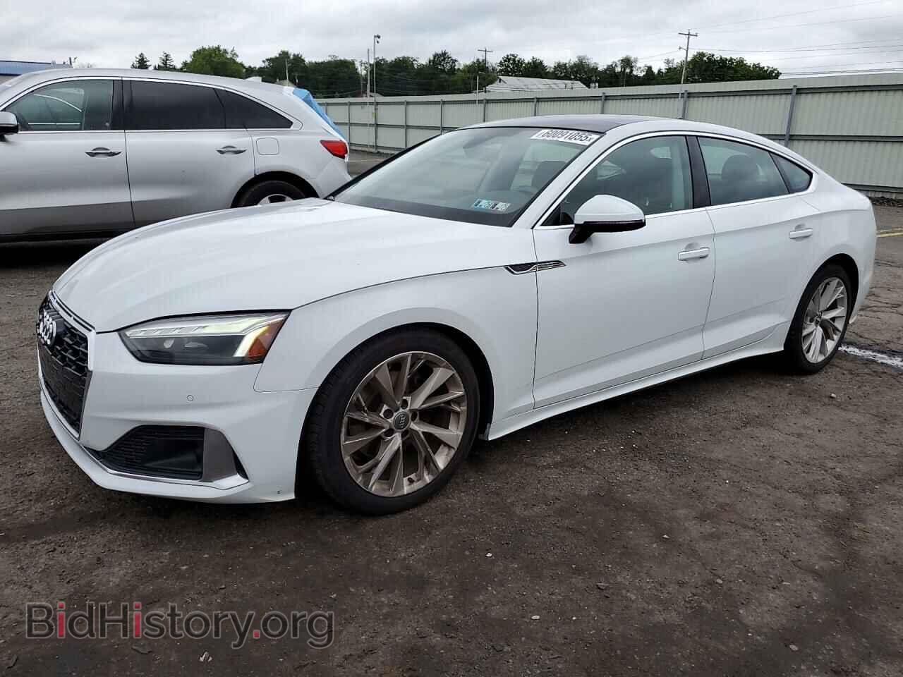 Photo WAUCBCF54MA017392 - AUDI A5 2021