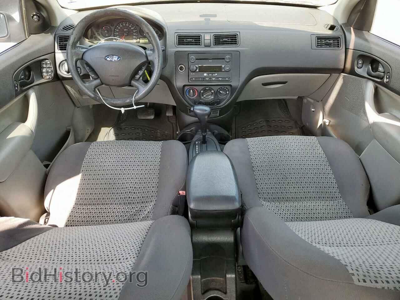 2006 FORD FOCUS - VIN: 1FAFP34N26W145565 - Фото 8