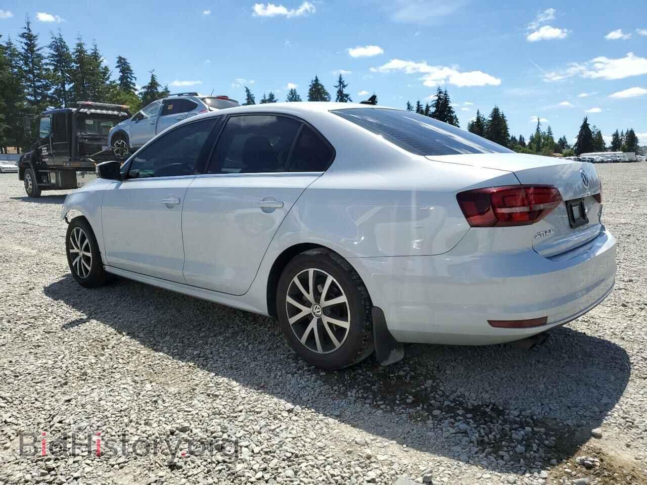 2017 VOLKSWAGEN JETTA - VIN: 3VWDB7AJ8HM312911 - Фото 2