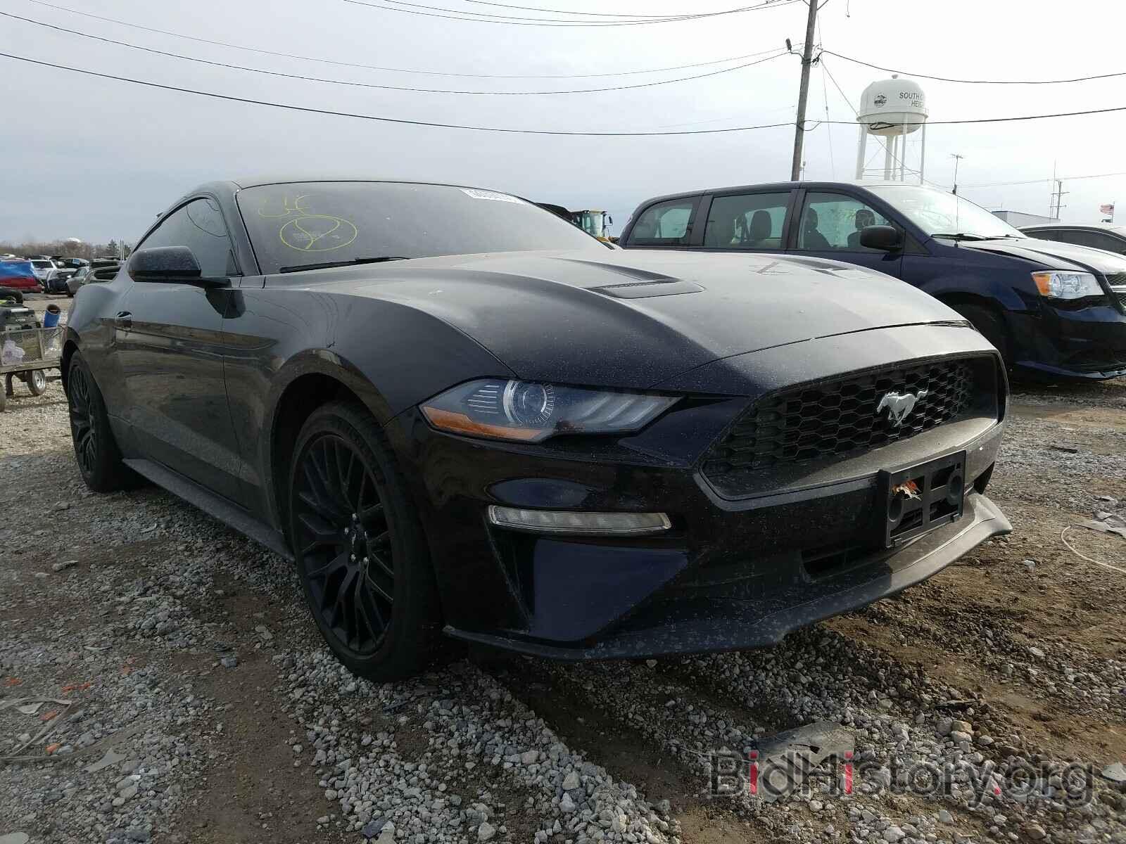 Photo 1FA6P8TH3J5175164 - FORD MUSTANG 2018