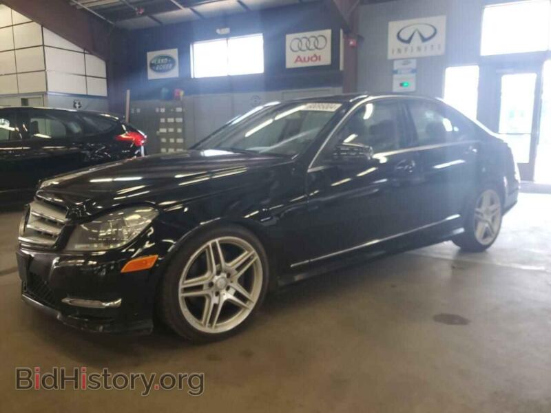 2013 Mercedes-Benz C-CLASS 300 4MATIC (VIN WDDGF8AB6DR253178) — фото 1 из 12, Copart, повреждение: передняя часть