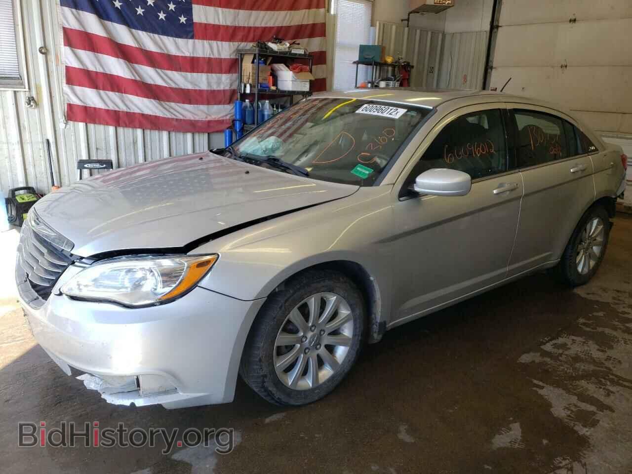 2012 CHRYSLER 200 - VIN: 1C3CCBBG4CN101581 - Фото 2