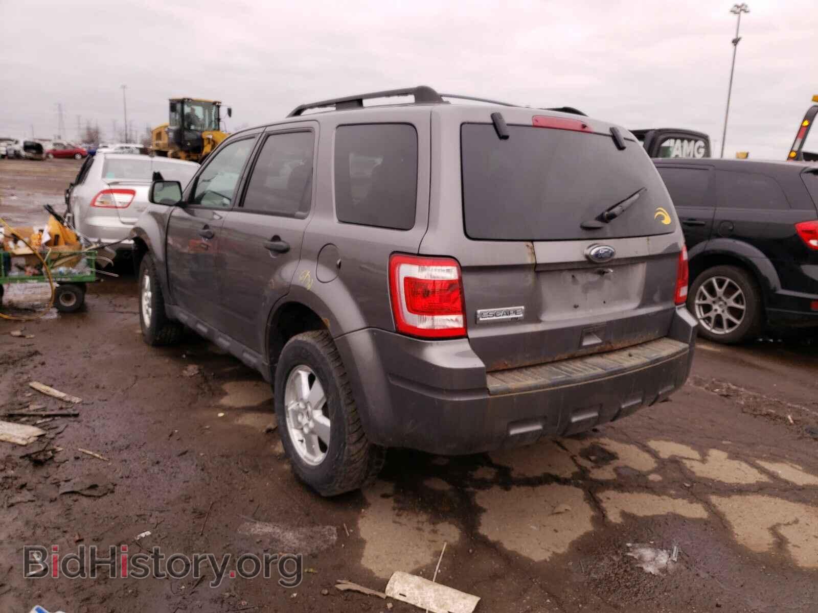 2011 FORD ESCAPE - VIN: 1FMCU0D76BKB30604 - Фото 3