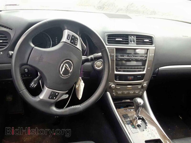 2012 Lexus IS (VIN JTHCF5C29C5057552) — фото 9 из 10